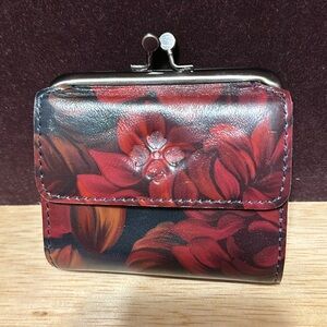 Patricia Nash wallet